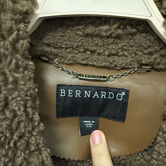Bernardo Cruelty Free Faux Leather Faux Shearling Brown Coat Size XXL - Picture 2 of 5